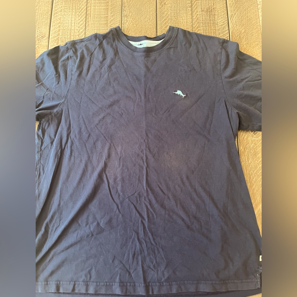 TOMMY BAHAMA Classic Men's Navy Blue T-Shirt in XL!